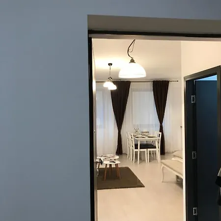Apartment White Season *