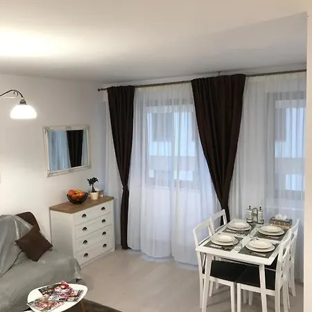 Apartment White Season