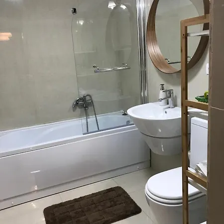 White Season Apartment