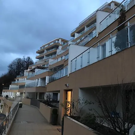 Apartment White Season